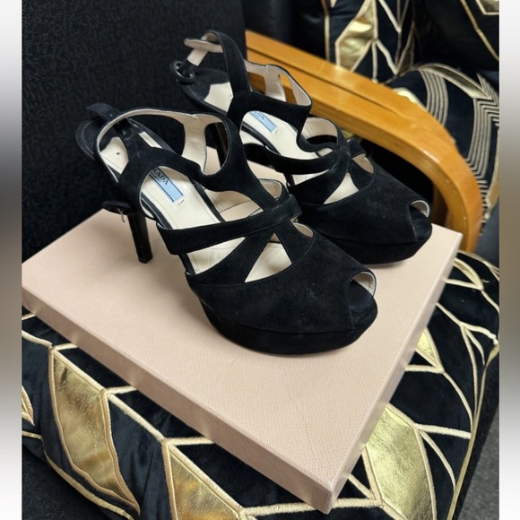 Authentic Prada Camoscio 2 Black Suede Platform Strappy Heels Size 39.5 European